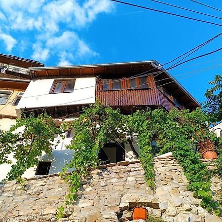 וליקו טורנובו Bobevata Guest House - Floor 1 - Stunning View Old Town מראה חיצוני תמונה
