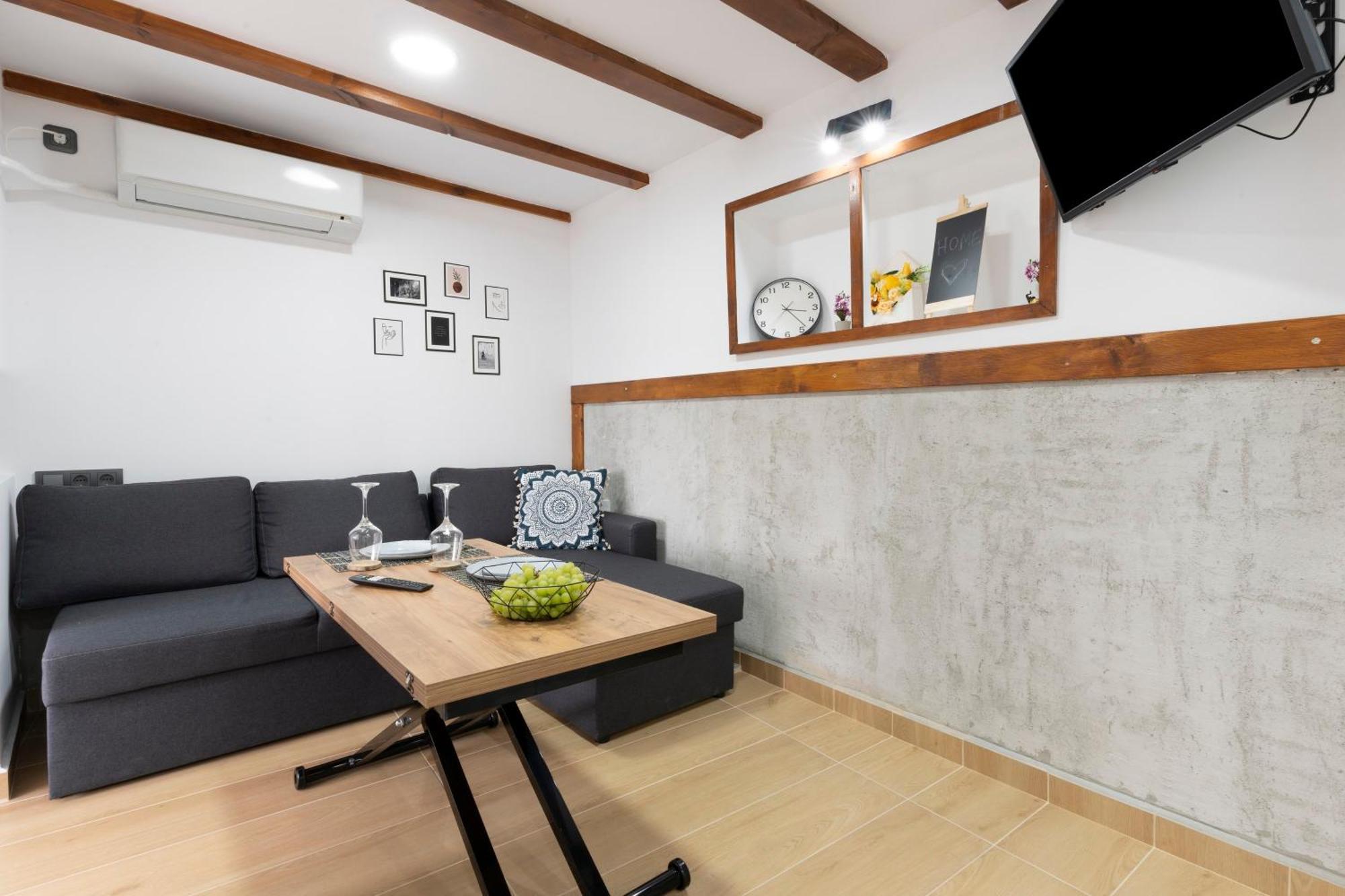 וליקו טורנובו Bobevata Guest House - Floor 1 - Stunning View Old Town מראה חיצוני תמונה