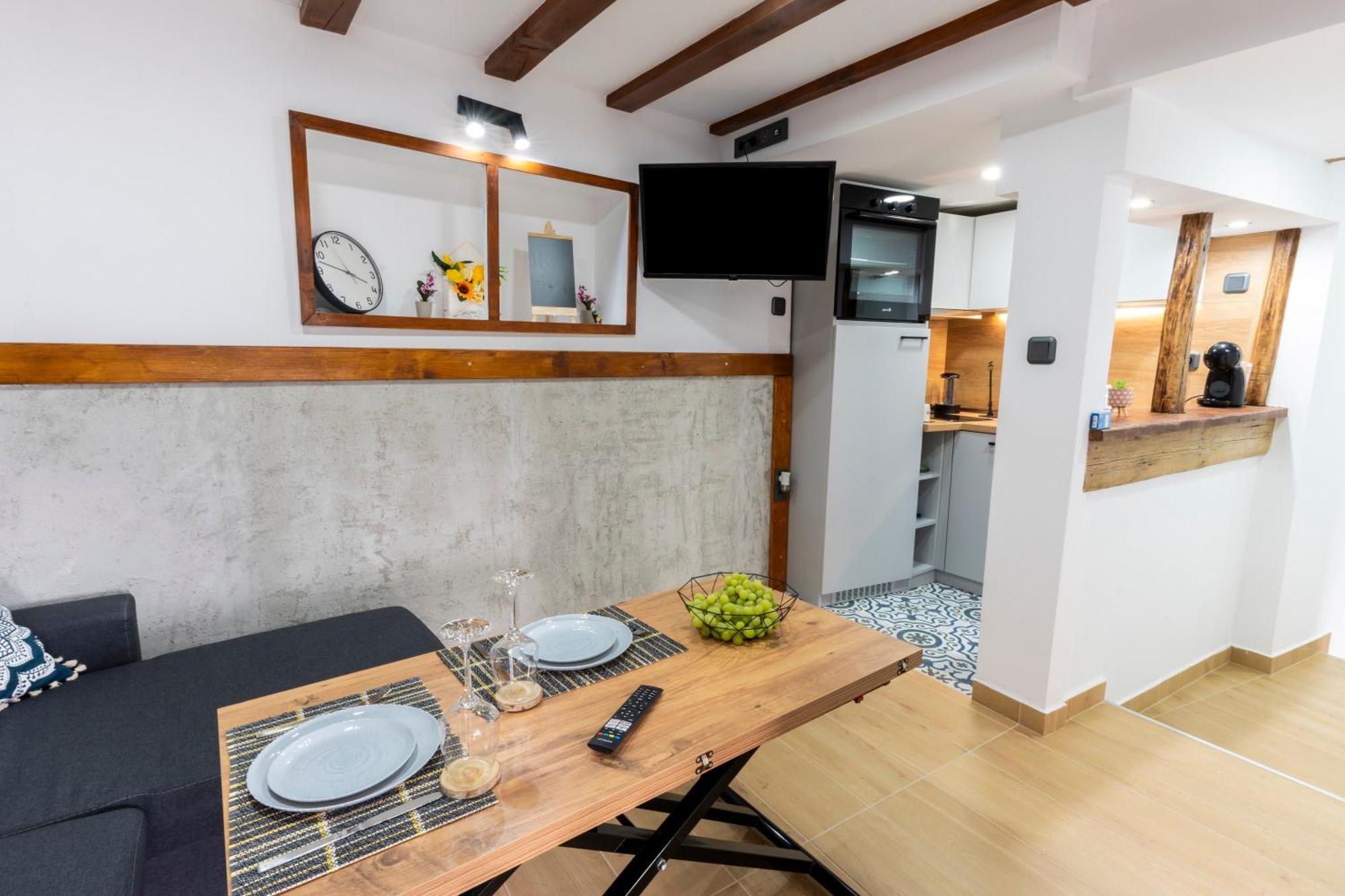 וליקו טורנובו Bobevata Guest House - Floor 1 - Stunning View Old Town מראה חיצוני תמונה